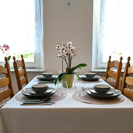 Mahesars 2 아파트 *